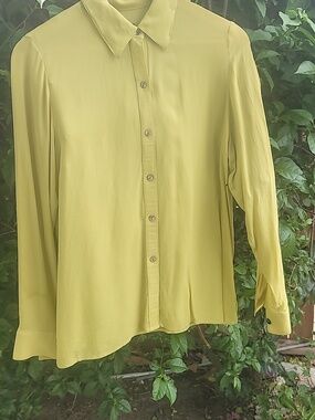 VTG Blouse Classic Silk Long sleeve button down Blouse SZ M